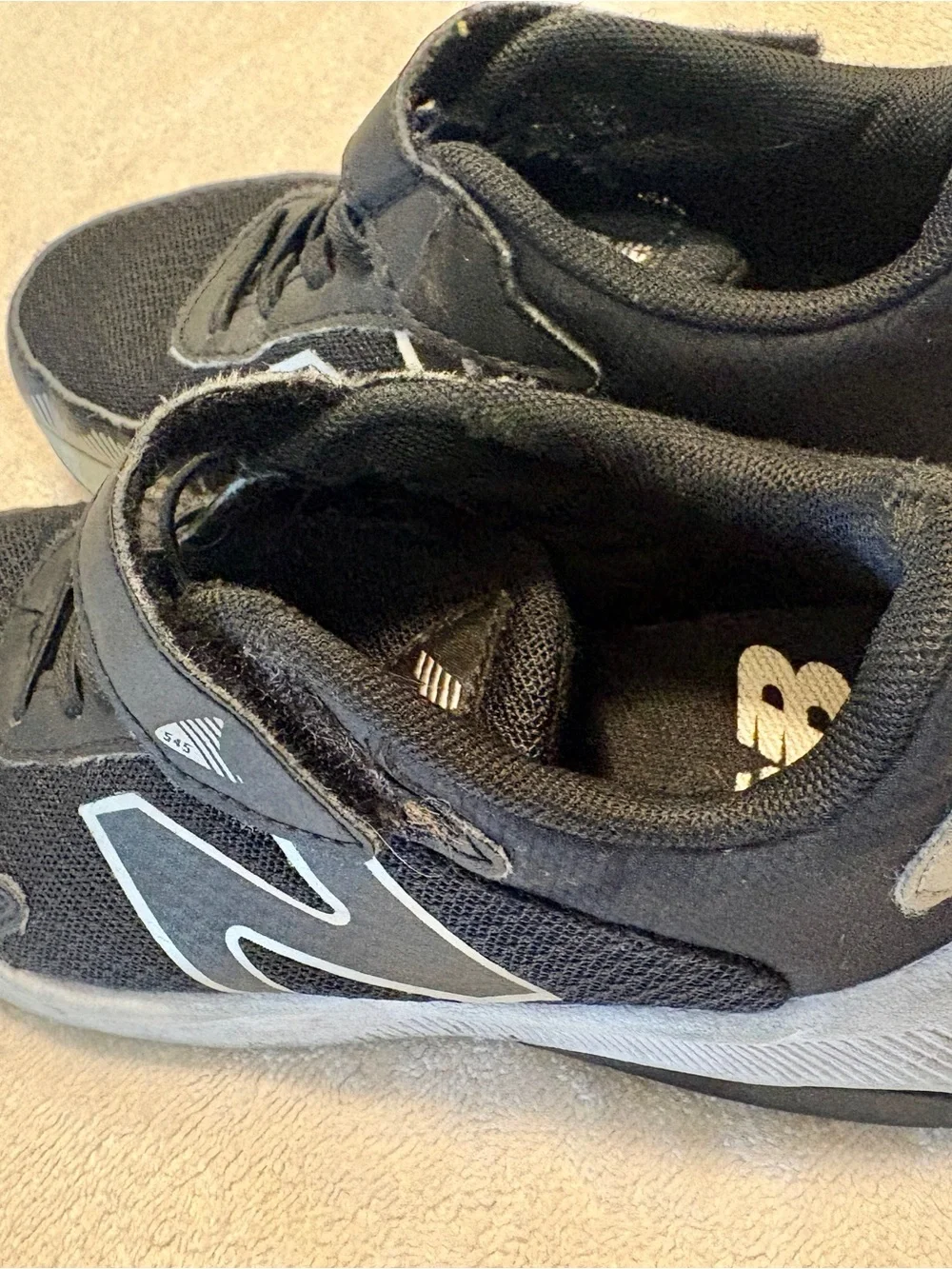 New Balance Kids Black and Silver Hook-and-Loop Athletic Sneakers